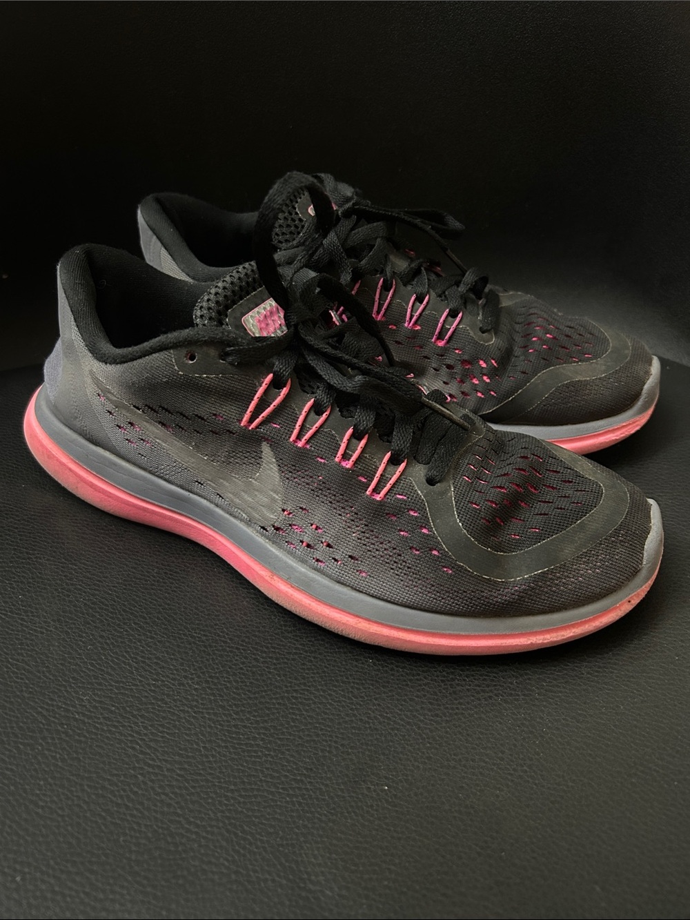 Nike Flex Run Women's Black and Pink Running Sneakers size 7